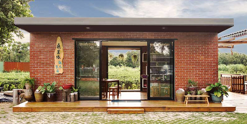 果園門市-販售自產自銷的桑葚與桑葉商品